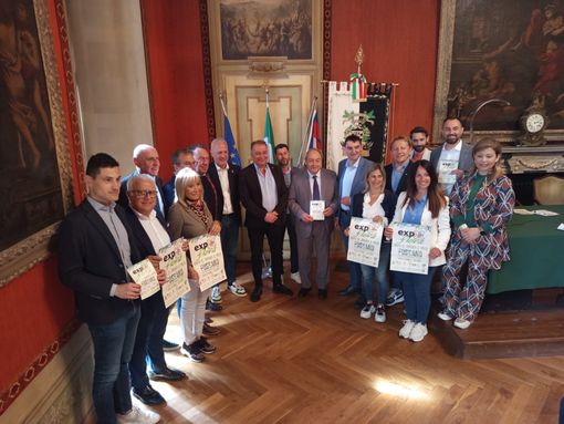 Foto di gruppo in occasione della presentazione