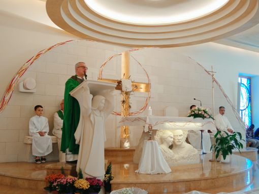 Schegge di luce: pensieri sui Vangeli festivi di don Silvio Longobardi