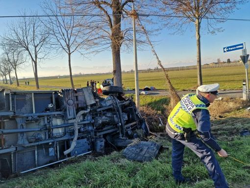 Massimo riserbo sull'incidente di Savigliano e sull'identità delle due giovani vittime