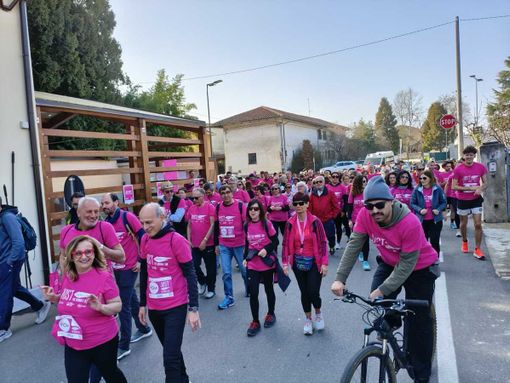 Ceresole d’Alba, grande partecipazione alla camminata-corsa non competitiva "Just The Women I Am"
