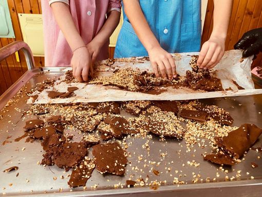 Baci di Cherasco all'asilo di Roreto: un atelier goloso