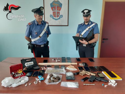 Droga e armi: dieci arresti dai carabinieri di Mondovì