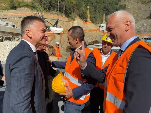 Tenda, Bergesio, Lega: “Grazie al Governo per l’attenzione puntuale: il territorio ha bisogno di certezze” Tenda, Bergesio, Lega: “Grazie al Governo per l’attenzione puntuale: il territorio ha bisogno di certezze”