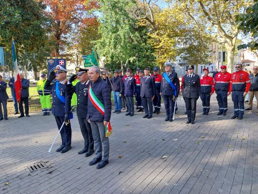 Alcuni momenti della cerimonia del 4 novembre a Bra