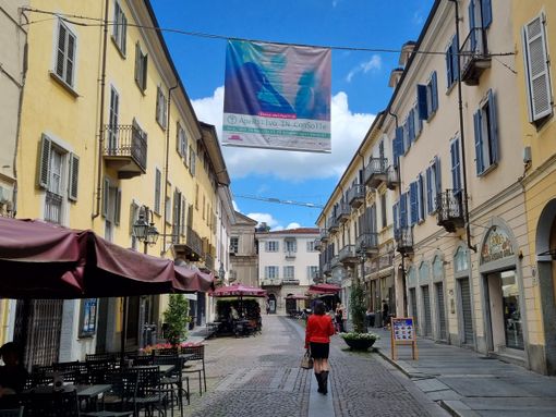 Siete pronti? Venerdì 24 maggio a Bra scattano gli Aperitivi in consolle