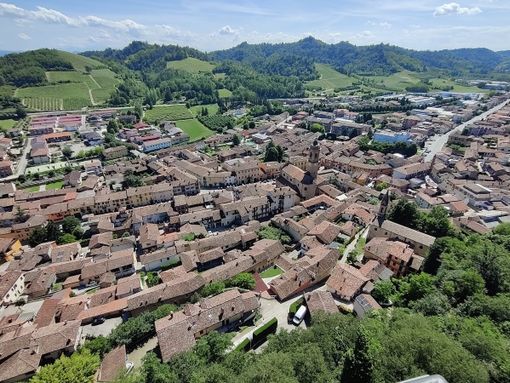 Una veduta di Corneliano d'Alba Una veduta di Corneliano d'Alba