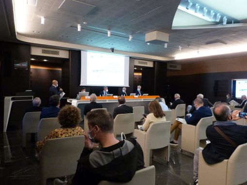 La cerimonia in Fondazione Cassa Risparmio di Cuneo concluderà l'anno 2021-22 del progetto 'A scuola di giornalismo con Piero Dardanello' La cerimonia in Fondazione Cassa Risparmio di Cuneo concluderà l'anno 2021-22 del progetto 'A scuola di giornalismo con Piero Dardanello'