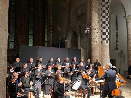 Ad Alba c'è “Aspettando Natale”,  39ª edizione per i concerti  dell’associazione corale Intonando
