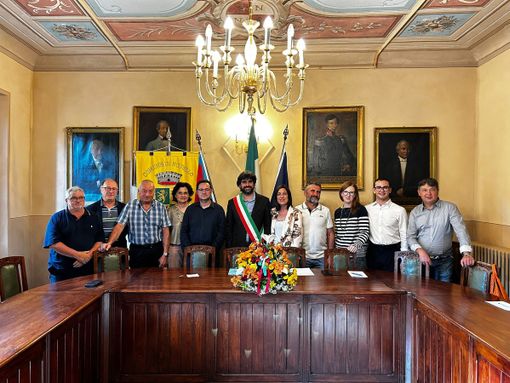 A Novello si è svolto il primo consiglio comunale: "Dopo 4 anni vogliamo creare una nuova Pro Loco" A Novello si è svolto il primo consiglio comunale: "Dopo 4 anni vogliamo creare una nuova Pro Loco"