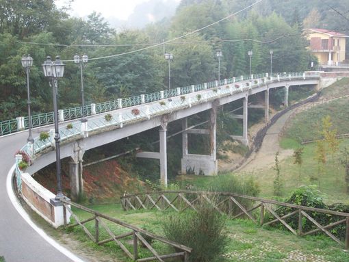 Il Ponte sulle Rocche di Montaldo Roero