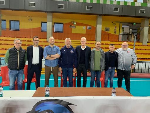 La presentazione di Mario Barbiero al palazzetto di Busca La presentazione di Mario Barbiero al palazzetto di Busca