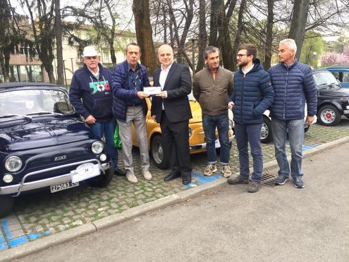Record di partecipanti per il raduno albese delle Fiat 500 Record di partecipanti per il raduno albese delle Fiat 500