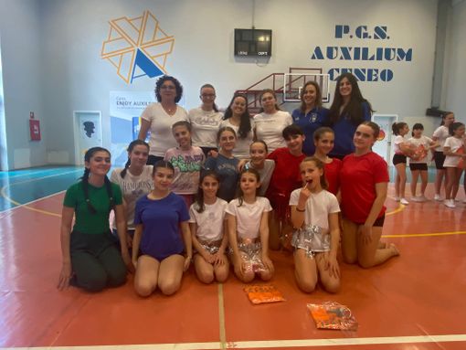 Al Palauxilium di Cuneo il saggio finale della sezione Ginnastica Ritmica Al Palauxilium di Cuneo il saggio finale della sezione Ginnastica Ritmica