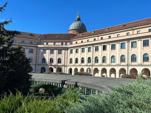 Il Palazzo di Giustizia astigiano Il Palazzo di Giustizia astigiano