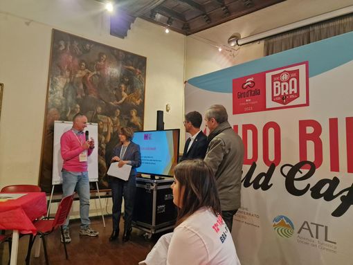 Dal Giro D'Italia al World Cafè, il mondo del turismo bike si confronta a Bra