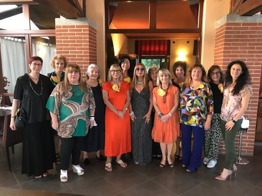 Lo Zonta Club Alba Langhe Roero in un'immagine di repertorio Lo Zonta Club Alba Langhe Roero in un'immagine di repertorio