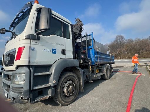 Immagine di un rifornimento del 24 marzo scorso in una borgata di Cervasca