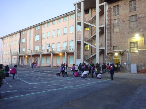 Meno compiti delle vacanze? La parola ad alcune mamme di Bra e non solo