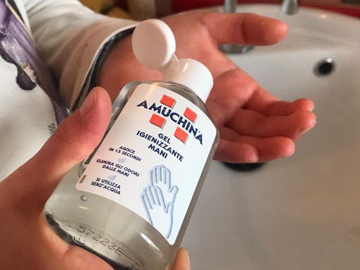 Psicosi Coronavirus: disinfettanti per le mani andati a ruba, esaurite le scorte anche in Granda