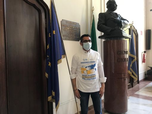 "Aiutaci ad aiutarli", una grande rete di solidarietà per l'Ucraina: in Granda partecipano 35 Comuni