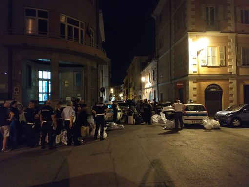 Notte da incubo per il personale dei seggi: ore di coda per consegnare il materiale elettorale a Cuneo Notte da incubo per il personale dei seggi: ore di coda per consegnare il materiale elettorale a Cuneo