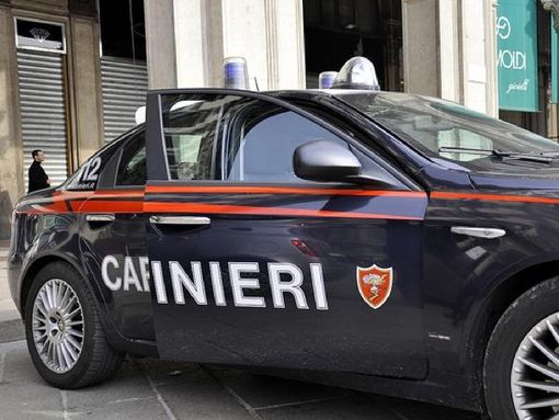 In casa aveva 3 etti di hashish già suddivisi in dosi: 23enne di Canale ai domiciliari