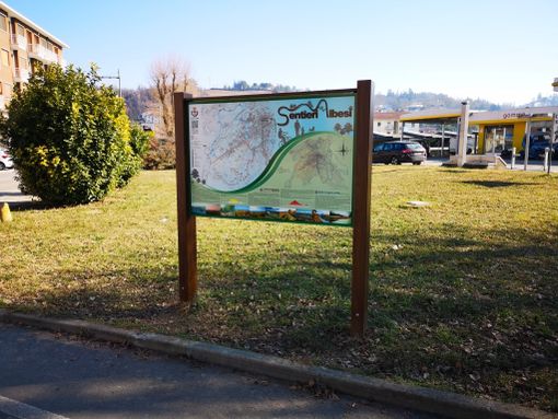 Il Comune di Alba lancia la “45 call to action”, iniziativa di pulizia lungo i 45 chilometri di sentieri turistici cittadini Il Comune di Alba lancia la “45 call to action”, iniziativa di pulizia lungo i 45 chilometri di sentieri turistici cittadini