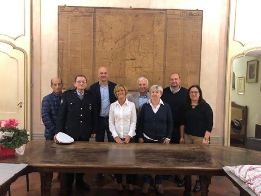 Cherasco, l'Amministrazione ha salutato e ringraziato tre dipendenti che vanno in pensione Cherasco, l'Amministrazione ha salutato e ringraziato tre dipendenti che vanno in pensione