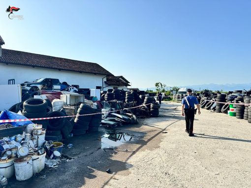 Inquinamento ambientale e gestione illecita di rifiuti tra Fossano e Bene Vagienna: 32 avvisi di garanzia