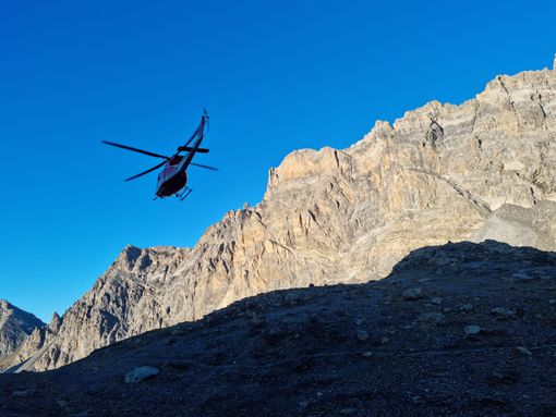 Due escursionisti recuperati nella notte al Brec de Chambeyron: zio e nipote di 9 anni stanno bene