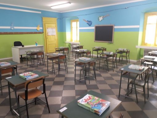 Scuola, c’è chi anticipa: "Siamo i primi in Italia a riprendere con le lezioni"