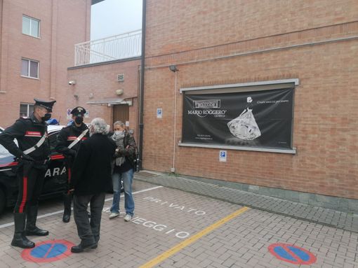 La gioielleria di Mario Roggero a Gallo Grinzane. Il tentativo di rapina del 28 aprile è finito in tragedia, con due rapinatori uccisi e uno ferito La gioielleria di Mario Roggero a Gallo Grinzane. Il tentativo di rapina del 28 aprile è finito in tragedia, con due rapinatori uccisi e uno ferito