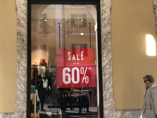 Saldi invernali in arrivo: il decalogo per un acquisto consapevole