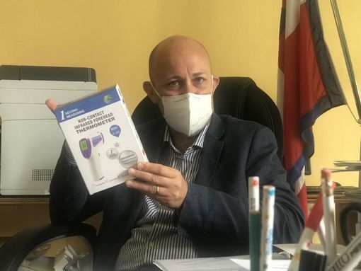 Misurazione della temperatura a scuola, dirigenti sul piede di guerra: "Chiediamo a Cirio la revoca dell'ordinanza"