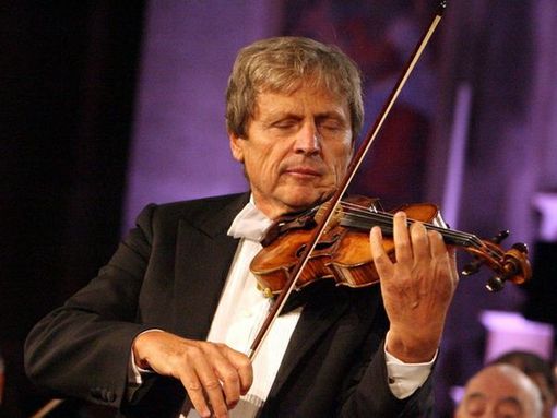 Ad Alba prende il via il Festival Uto Ughi per i giovani: concerto inaugurale con "Le quattro stagioni" di Vivaldi Ad Alba prende il via il Festival Uto Ughi per i giovani: concerto inaugurale con "Le quattro stagioni" di Vivaldi