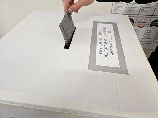 Elezioni europee, tra le sette sorelle, l'affluenza più alta si è registrata ieri sera ad Alba col 24,87% Elezioni europee, tra le sette sorelle, l'affluenza più alta si è registrata ieri sera ad Alba col 24,87%