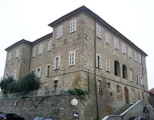 Il castello di Mango: al secondo piano lavori in corso Il castello di Mango: al secondo piano lavori in corso