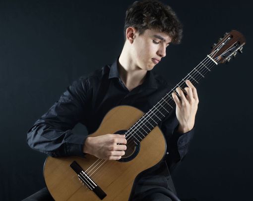 Al castello di Saliceto visite guidate e musica classica con Nicolò Bertano