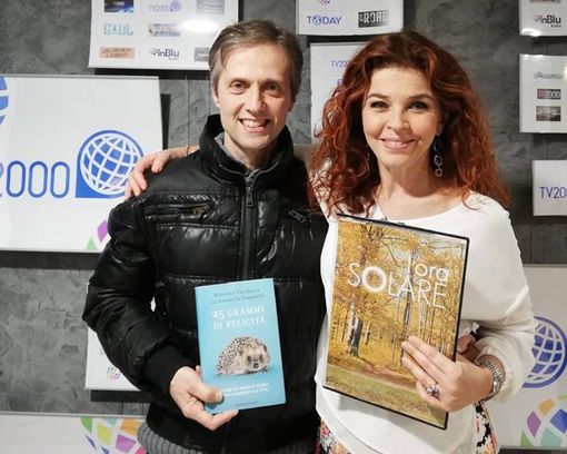 Massimo Vacchetta con la giornalista e conduttrice Paola Saluzzi
