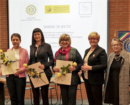 Donne in rete per affrontare le sfide del futuro Donne in rete per affrontare le sfide del futuro