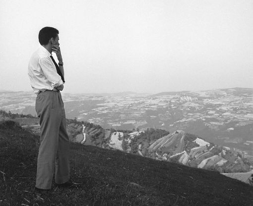 Beppe Fenoglio, in un celebre scatto di Aldo Agnelli Beppe Fenoglio, in un celebre scatto di Aldo Agnelli