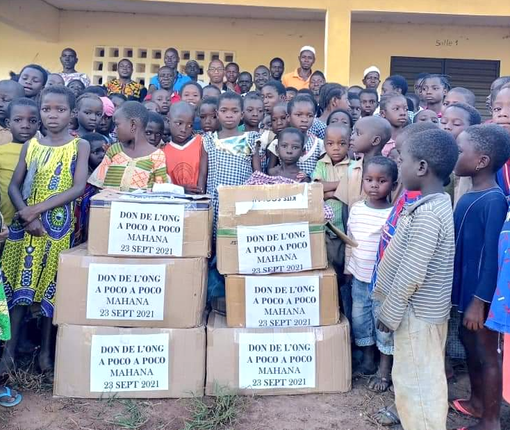 Un dolce Natale con "A poco a poco" onlus: panettoni, pandori e cioccolatini per aiutare i bimbi della Costa d’Avorio