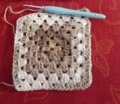 Il progetto Scaldacuore presenta la Knitting Bag: "Un modo per rilassarsi in ospedale con un gesto semplice" Il progetto Scaldacuore presenta la Knitting Bag: "Un modo per rilassarsi in ospedale con un gesto semplice"