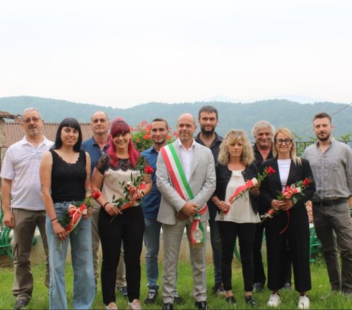 Il neo sindaco di Perlo Lorenzo Benzo ha prestato giuramento: ecco la sua Giunta