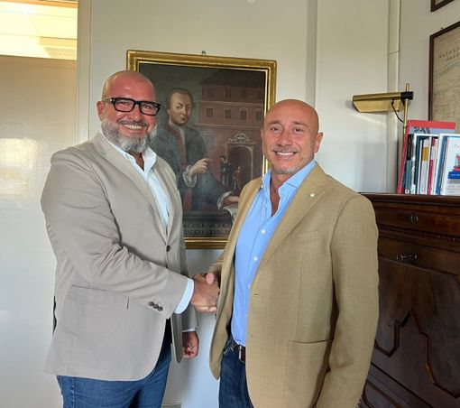 Il dottor Duccio Buccicardi, a sinistra, col commissario Livio Tranchida