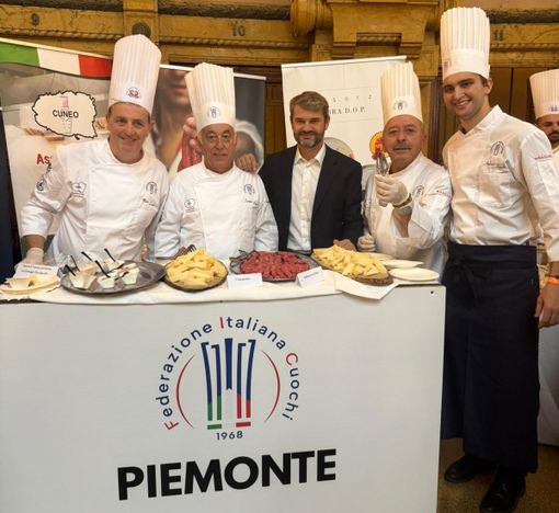 L’Associazione Cuochi Provincia Granda protagonista alla Festa nazionale del Cuoco di Genova