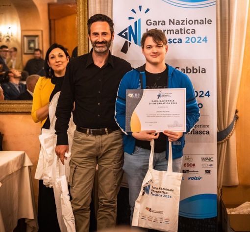 Studente del "Vallauri" di Fossano terzo alla Gara Nazionale di Informatica Studente del "Vallauri" di Fossano terzo alla Gara Nazionale di Informatica