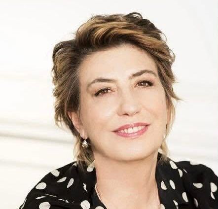 Attesissima Serena Dandini al Ponte del Dialogo di Dronero Attesissima Serena Dandini al Ponte del Dialogo di Dronero