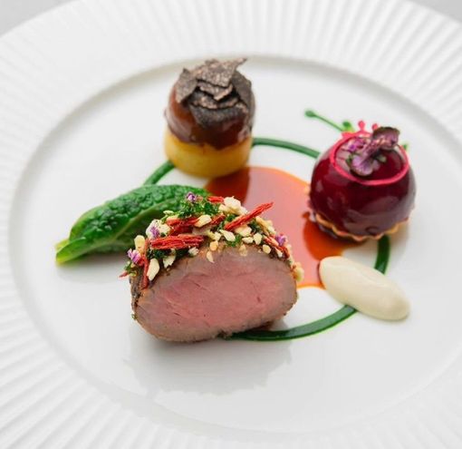 Il giovane chef cuneese Andrea Serale nel team della nazionale italiana, oro alle Olimpiadi di Cucina a Stoccarda Il giovane chef cuneese Andrea Serale nel team della nazionale italiana, oro alle Olimpiadi di Cucina a Stoccarda