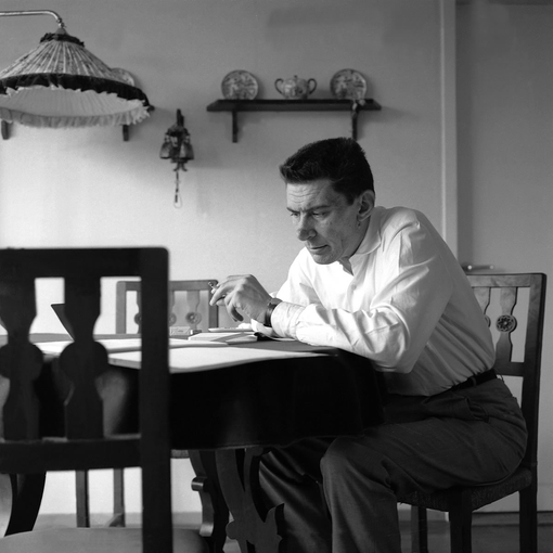 Beppe Fenoglio in uno scatto di Aldo Agnelli (foto Centro Studi Beppe Fenoglio) Beppe Fenoglio in uno scatto di Aldo Agnelli (foto Centro Studi Beppe Fenoglio)